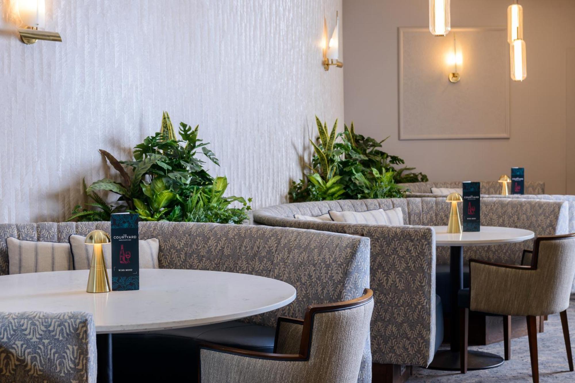 Clybaun Hotel Голуей Екстериор снимка