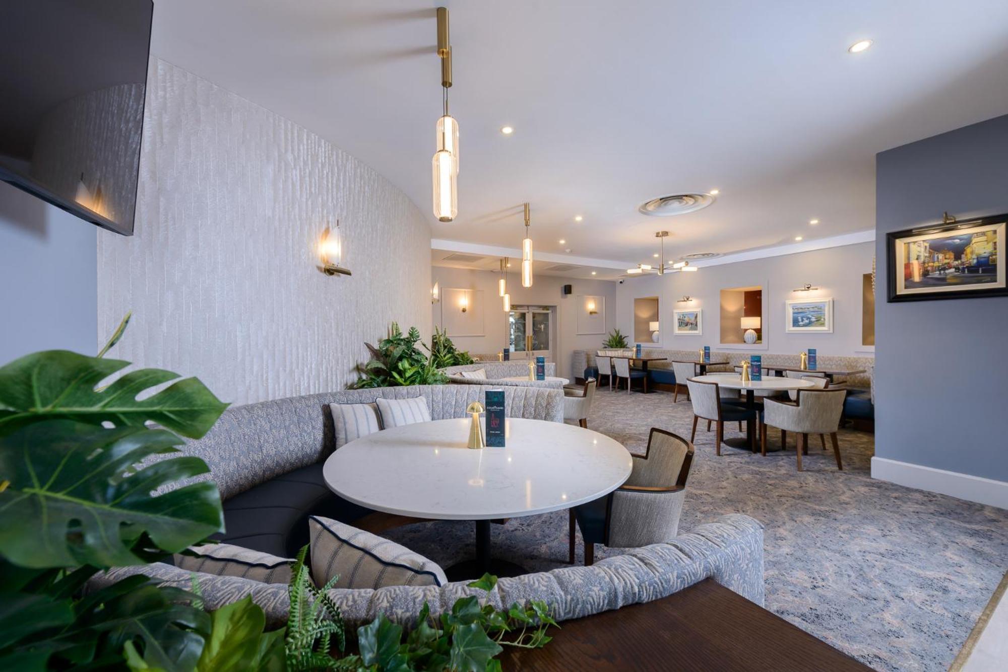 Clybaun Hotel Голуей Екстериор снимка