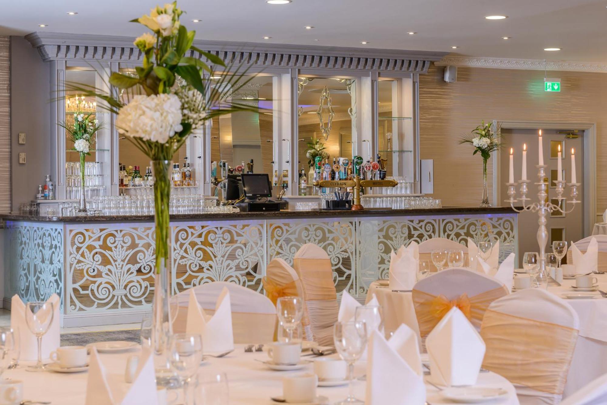 Clybaun Hotel Голуей Екстериор снимка