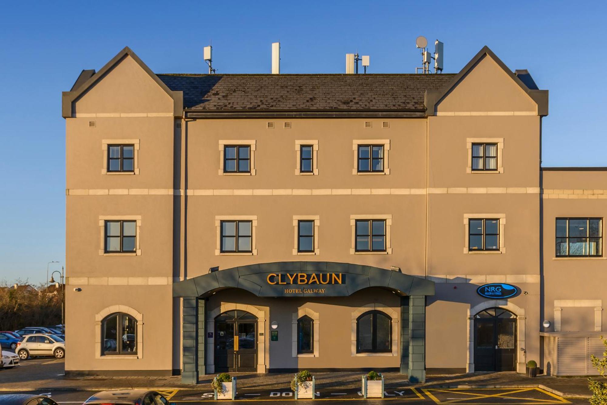 Clybaun Hotel Голуей Екстериор снимка